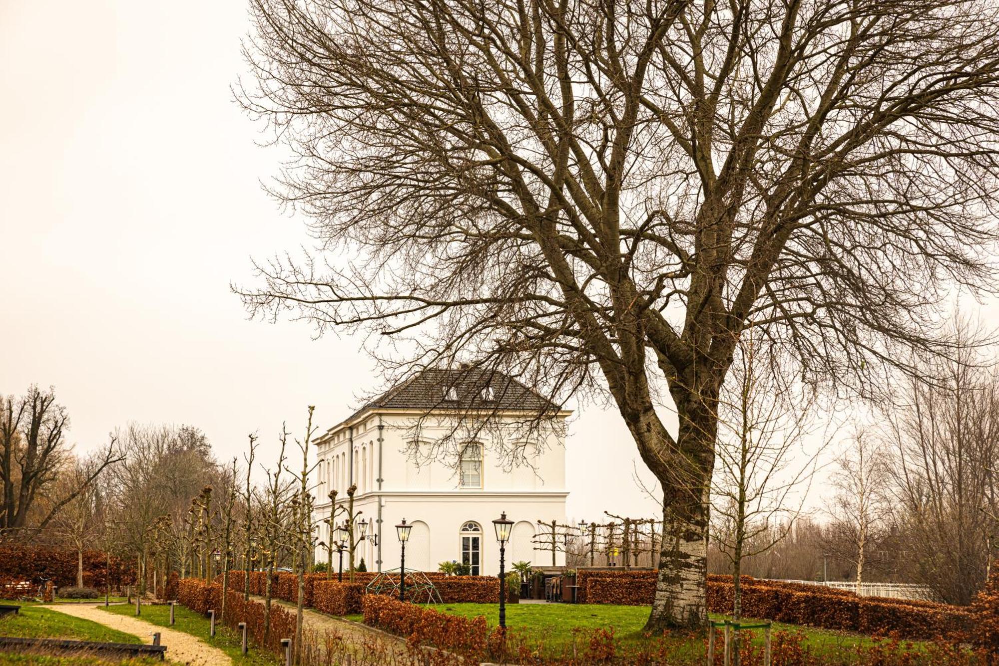 Boutique Hotel De Witte Dame Abcoude Exterior photo